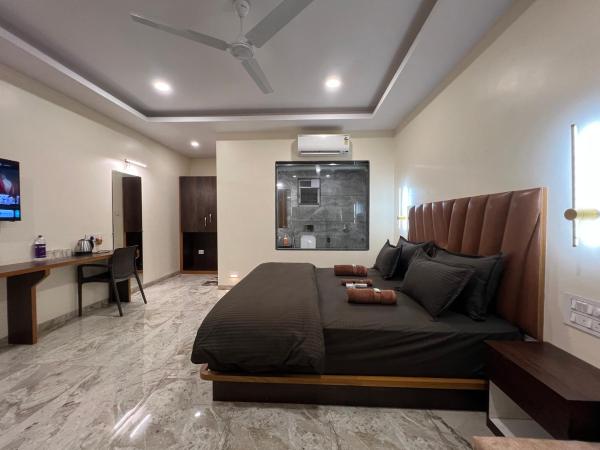 Sabas Tent & Cottages, Rezerwuj Hotel Mahābaleshwar Nowe Delhi