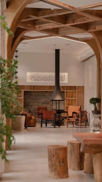 Patio Spring Holiday Inn--Free pick up-Airport & Railway st ation&TianMen Mount ain--Free travel customization, Rezerwuj  Yong Ding Zhangjiajie