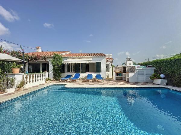 Villa Jones, Rezerwuj  Cala en Porter Minorka