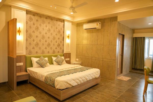 Hotel El Lujo, Rezerwuj  Pālanpur Gujarat