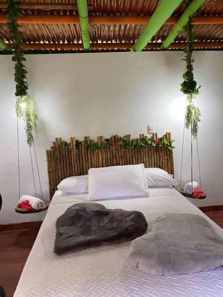 Eco Hotel Green Eden, Rezerwuj  Hotele w Coffee Triangle z Basenem, Basen