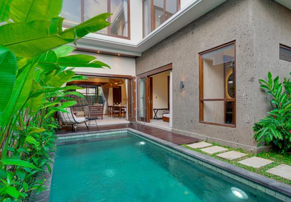 Queeno Villa Nusa Dua, Rezerwuj  Hotele w Bali z Basenem, Basen