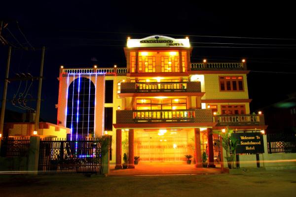 Sandalwood Hotel, Rezerwuj Hotel Heho Shan State