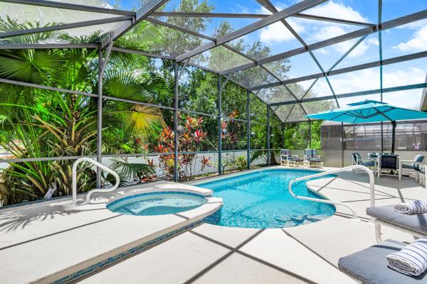 South Facing Pool with Spa and a Game Room in Prime Location Near Disney, Rezerwuj  Kissimmee Kissimmee