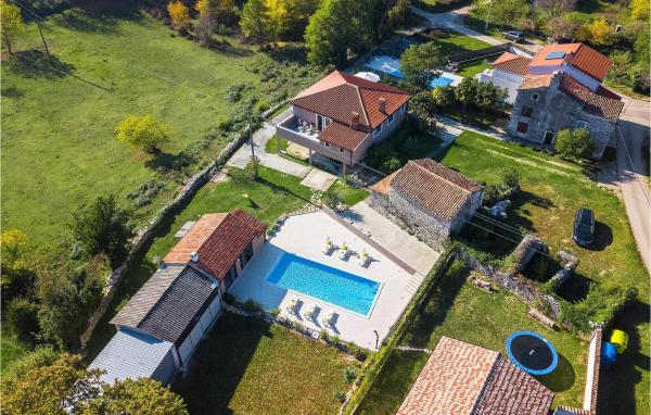 Villa Mendula, Rezerwuj  Potpićan Central Istria