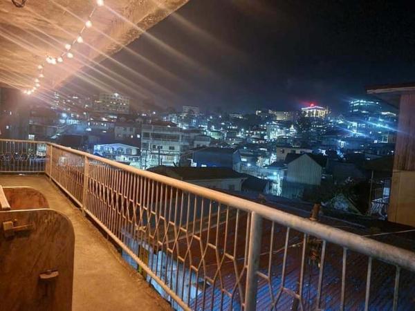 K>ransient House, Rezerwuj Hotel Hotele w Luzon z Parkingiem, Parking