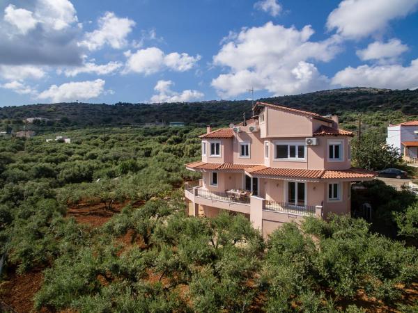 Villa Agrianna: A Private Nature Retreat & Garden, Rezerwuj   
