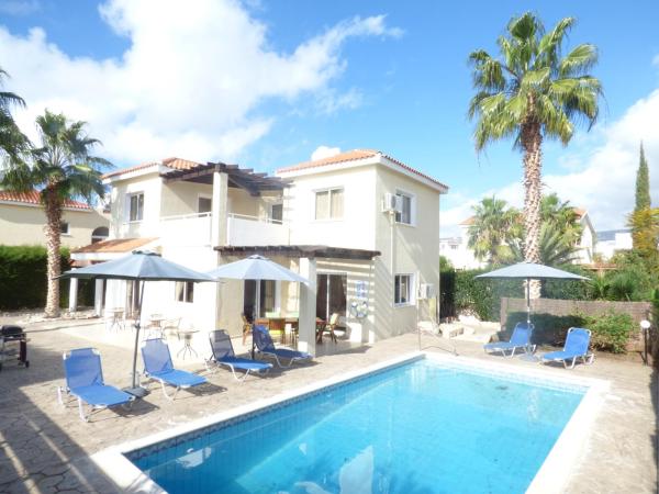 Villa Isabella: Coral Bay Beach, Seaview, Rezerwuj  Hotele w Peja z Basenem, Basen