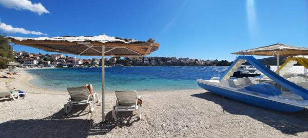 Apartmentt Vinko Bilota, Rezerwuj Apartament Hotele w Split-Dalmatia County z Parkingiem, Parking