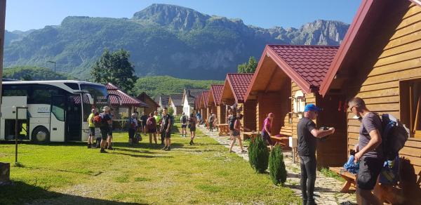 Eko Katun Rosi Old Tower, Rezerwuj Hotel Hotele w Plav County z Parkingiem, Parking