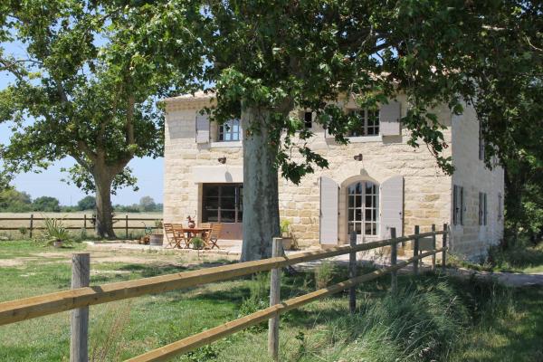 Le Mazet De Jean, Rezerwuj Bed and Breakfast Le Cailar Gard