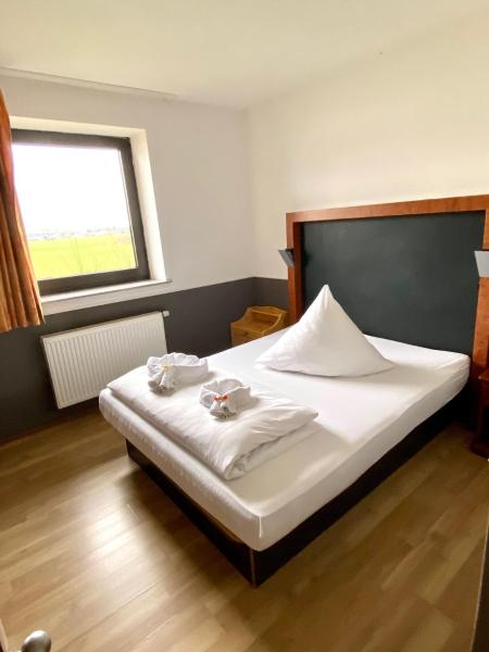 Hotel Castellana, Rezerwuj  Lessien Dolna Saksonia