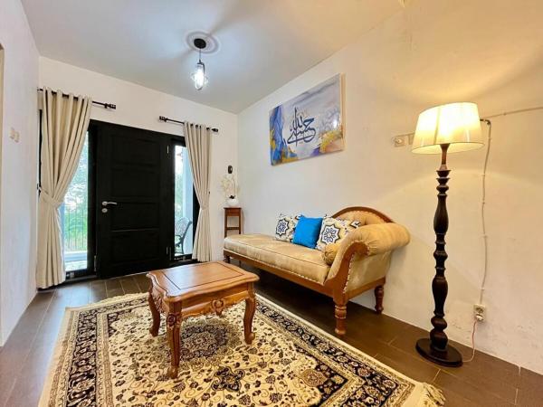 Villa Al-Fatih Karangpandan, Rezerwuj  Pablengan Central Java