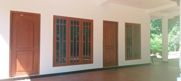 Udawalawa Safari Lodge, Rezerwuj  Thenketiya Ratnapura District