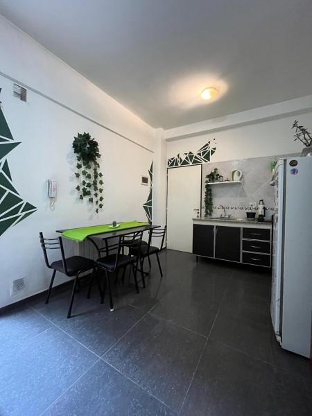 Depto en Villa Carlos Paz para 4 personas - Piscina y cochera, Rezerwuj  Villa Carlos Paz 
