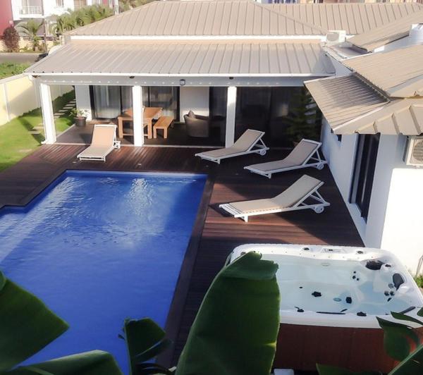 Villa AZUREVA ILE MAURICE, Rezerwuj  Hotele w Mauritius West Coast z Basenem, Basen