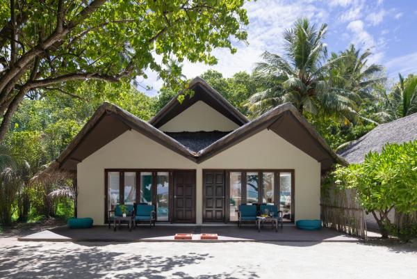 Beach Villa - The Maldives, Rezerwuj  Hotele w Kaafu Atoll z Basenem, Basen