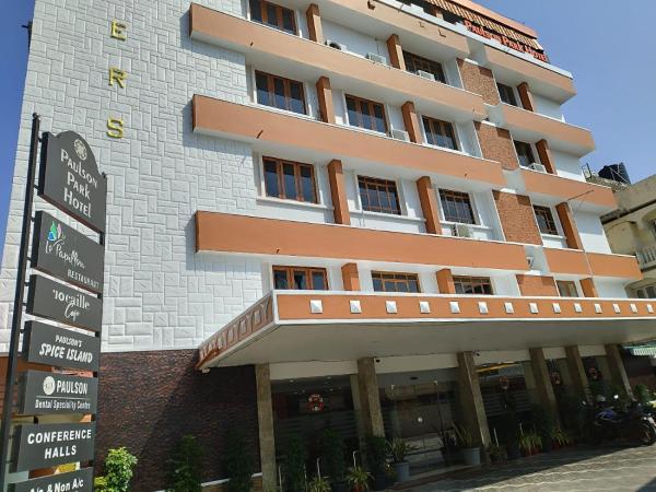 paulson park hotel, Rezerwuj  Ernakulam 