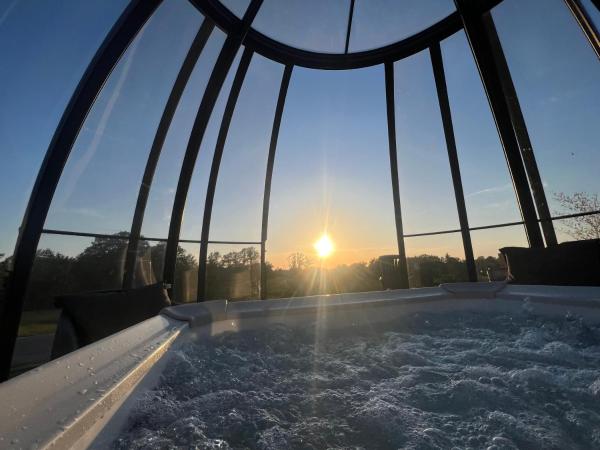 Exceptional Villa - Rural Charm, Rezerwuj  Momignies 