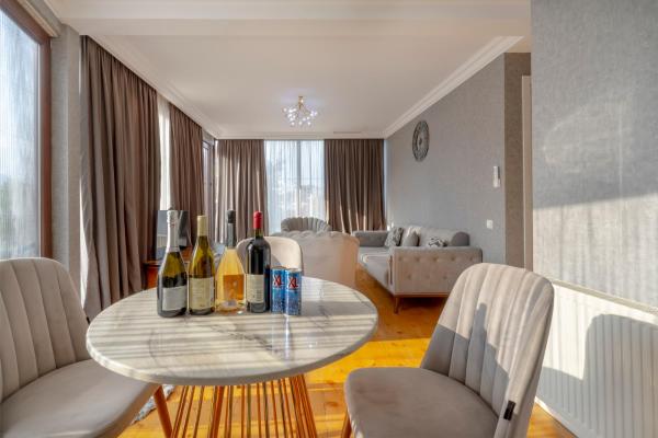 4Season Villa, Rezerwuj  Tbilisi Region Tbilisi