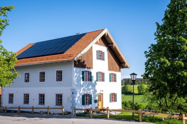 Pilgerhaus Wildsteig, Rezerwuj  Hotele w Bawaria z Parkingiem, Parking
