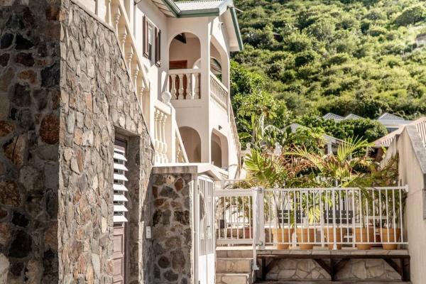 Mont Vernon Villas, Rezerwuj  Hotele w Cul de Sac z basenem, Basen