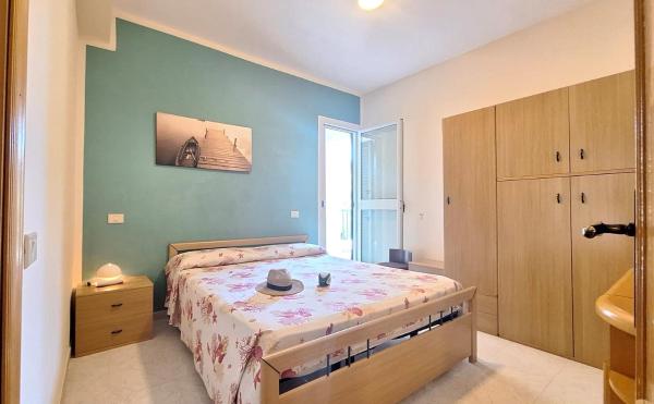 Oltremare House, Rezerwuj  Hotele w Foresta Umbra z parkingiem, Parking
