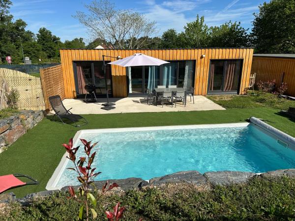 Les Chalets du Pialou, Rezerwuj Chalet Hotele w Limousin z Basenem, Basen