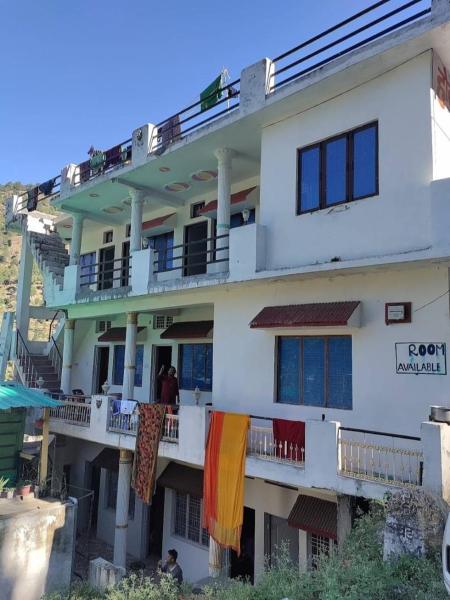 Hotel Rudraksh Inn , Barkot, Rezerwuj  Barkot Uttarakhand
