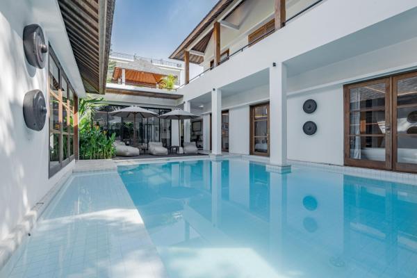 Villa Agathe by Alfred in Bali, Rezerwuj  Hotele w Bali z basenem, Basen