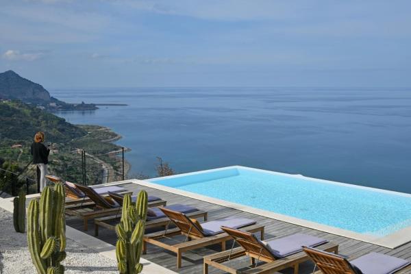 Villa Luna 8 by Massimo Villas, Rezerwuj  Hotele w Sycylia z parkingiem, Parking