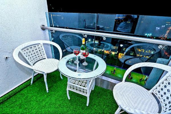 Beautifully and Elegantly furnished apartment with heated swimming pool well equipped gym and ample parking space and play ground, Rezerwuj  Nairobi Hotele...