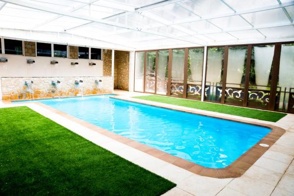 CASAS RURALES Vado del Rio Tus, Rezerwuj  Cortijo Prados 
