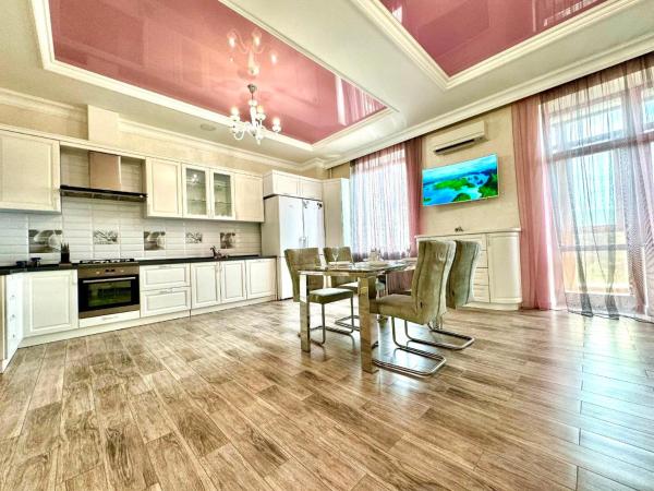 ApartPoltava 1-кімн Елегантна студія в ПРЕСТИЖНІЙ новободові біля СОНЯЧНОГО ПАРКУ, Rezerwuj  Połtawa Połtawa