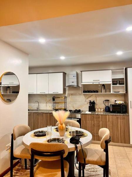 modern Apartment with great view of the city, Rezerwuj  Nairobi Hotele...