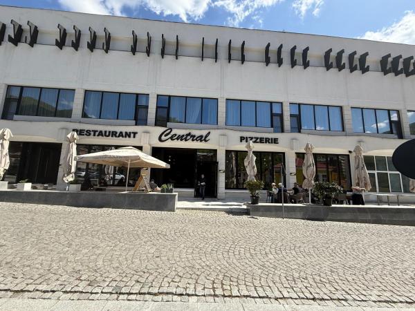Complex Turistic Central, Rezerwuj  Băile Herculane 