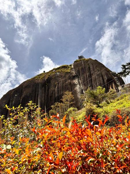 HOSPEDAJE VILLA SAMARA --- cerca de la piedra -- GUATAPÉ, Rezerwuj  Guatapé Antioquia