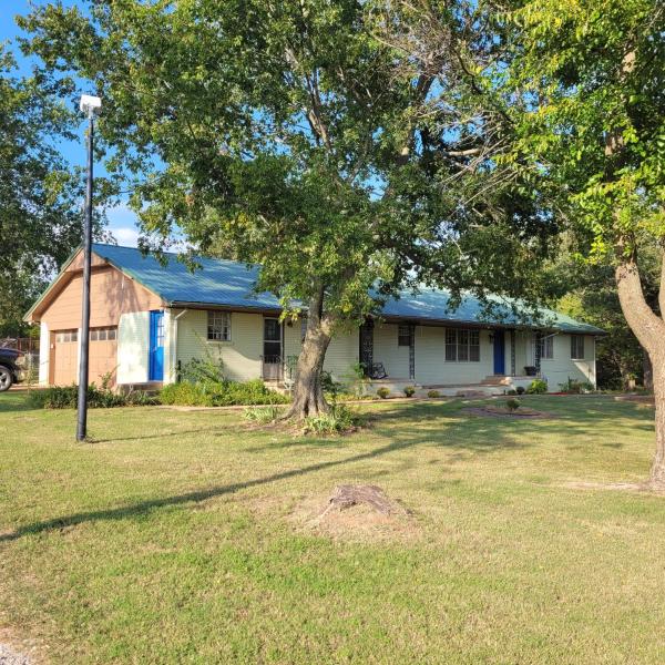 Blue Door Farmhouse, Rezerwuj  Meeker Oklahoma
