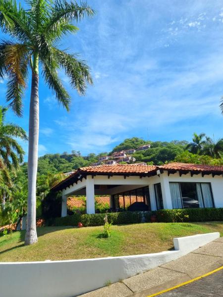 Casa de Encanto Tropical Villa, Rezerwuj  Playa Hermosa 