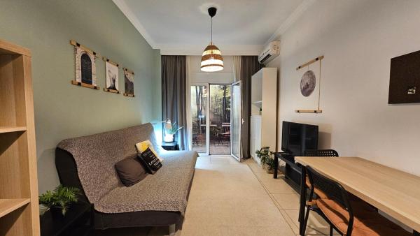 Walk Everywhere - Peaceful, Lovely, 1st floor, flat near Agias Sofia Church, Rezerwuj  Saloniki Macedonia