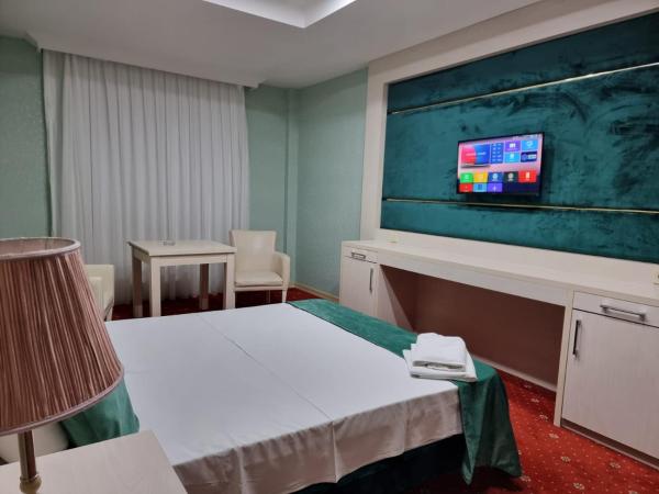 Lara Hotel and Spa, Rezerwuj  Hotele w Baku z Basenem, Basen