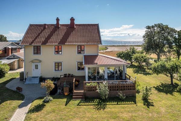 Hus nära havet, Rezerwuj   