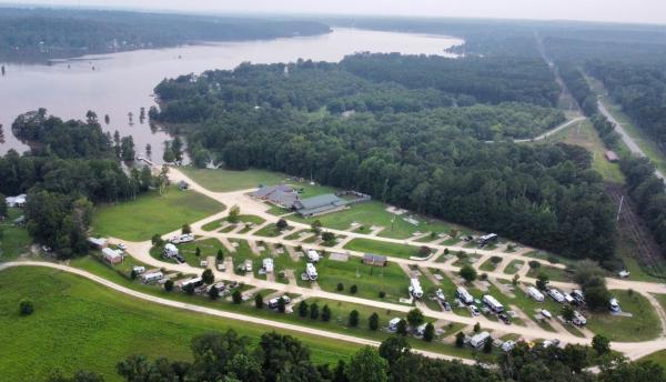 Cypress Landing Cabins, Rezerwuj  Dozier Alabama