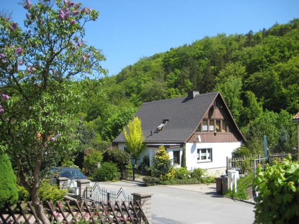 Haus am Waldrand, Rezerwuj  Freital Drezno