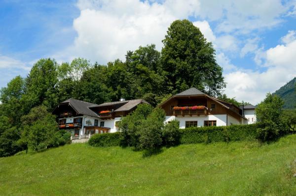 Gästehaus Kasbichler, Rezerwuj  Hotele w Salzburg z Parkingiem, Parking