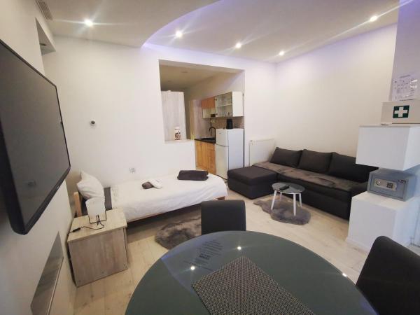 STUDIO APARTMANI RO-MA, Rezerwuj   