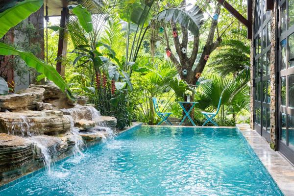 Villa Hoa Xương Rồng - Venus resort - Sang trọng giữa thiên nhiên, Rezerwuj  Hotele w Vinh Phuc z basenem, Basen