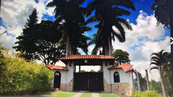 Casa Campestre Vista Hermosa, Rezerwuj  Hotele w Santander z Basenem, Basen
