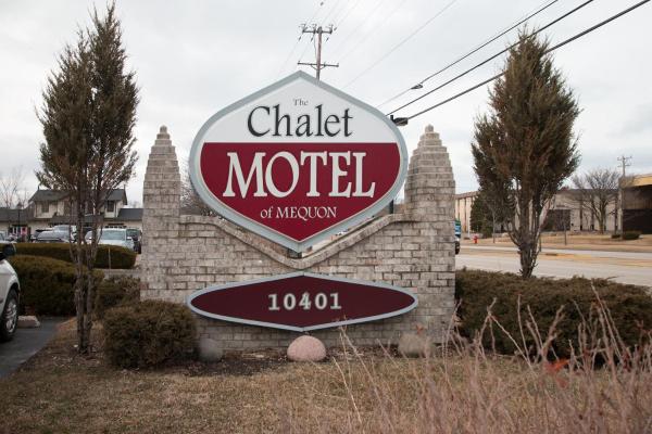 The Chalet Motel, Rezerwuj Chalet Mequon Wisconsin