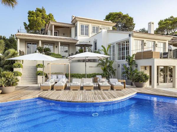Villa in Mallorca with Port Views & Saltwater Pool, Rezerwuj  Hotele w Majorka z basenem, Basen